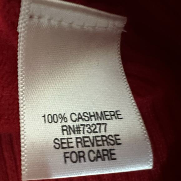 Apt. 9 Women’s Red 100% Cashmere luxury turtleneck Old Money Classic L Cozy - Picture 5 of 5